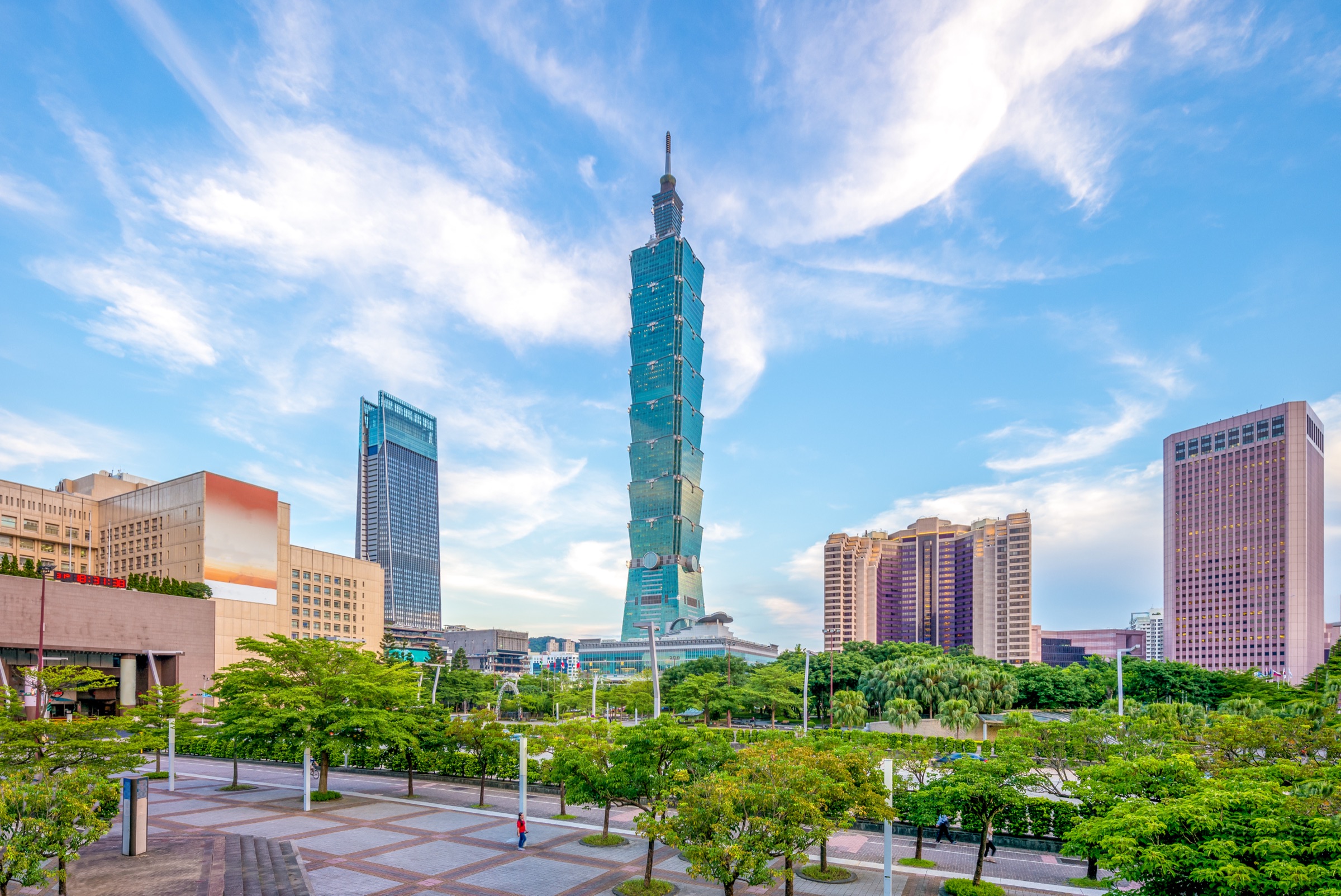Taipei 101 skyline